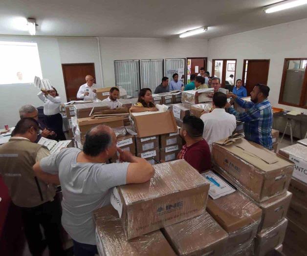 Hacen entrega de listados nominales. Todo listo para elecciones del 2 de junio