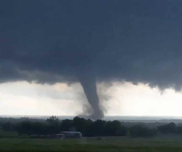 EUA: Amenaza de tornados y clima severo en medio oeste