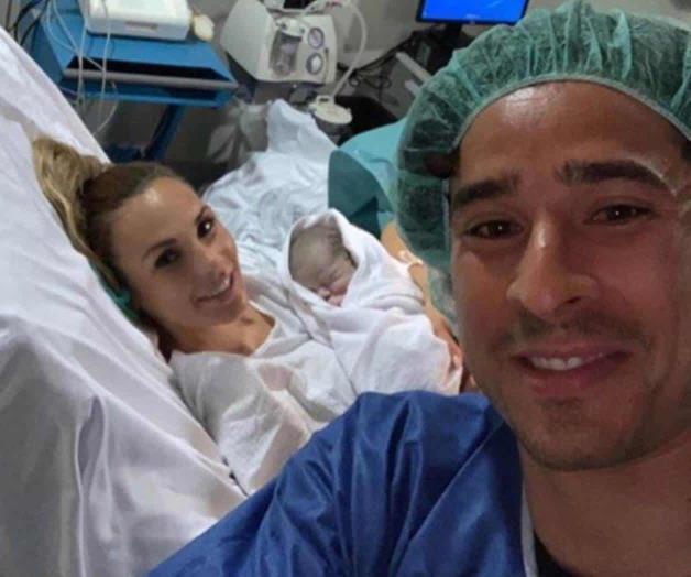 Guillermo Ochoa y Karla Mora son padres por tercera ocasión