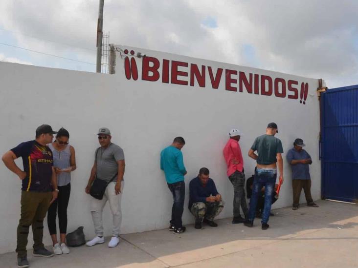 Buscan evitar deporten a cubanos, con amparo Buscan evitar deporten a cubanos, con amparo