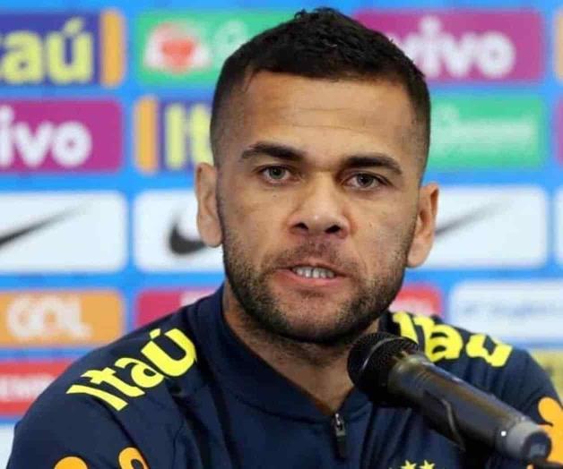 Brasil no ha evolucionado con el futbol: Dani Alves