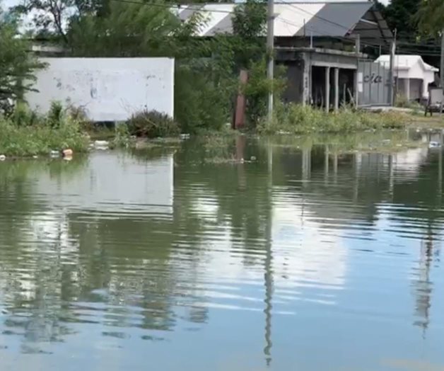 Desalojan colonias por inundaciones Desalojan colonias por inundaciones