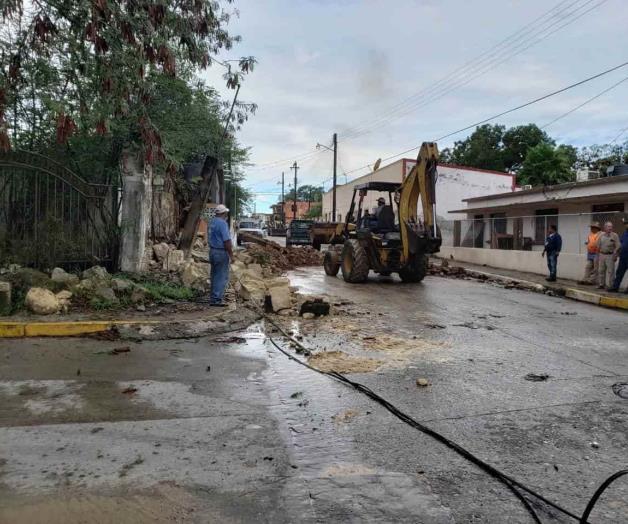 Provocan lluvias derrumbes Provocan lluvias derrumbes