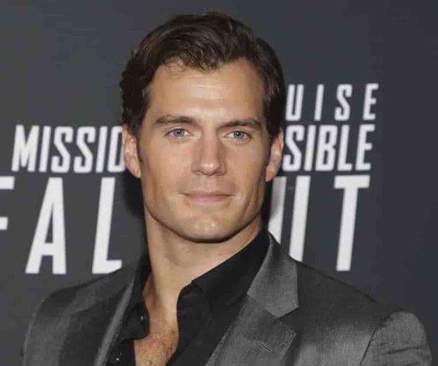 Se convertirá Henry Cavill en Sherlock Holmes Se convertirá Henry Cavill en Sherlock Holmes