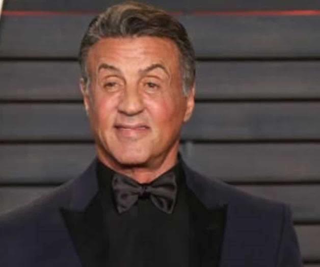 Se convierte en estilista por su hija, el actor Sylvester Stallone Se convierte en estilista por su hija, el actor Sylvester Stallone
