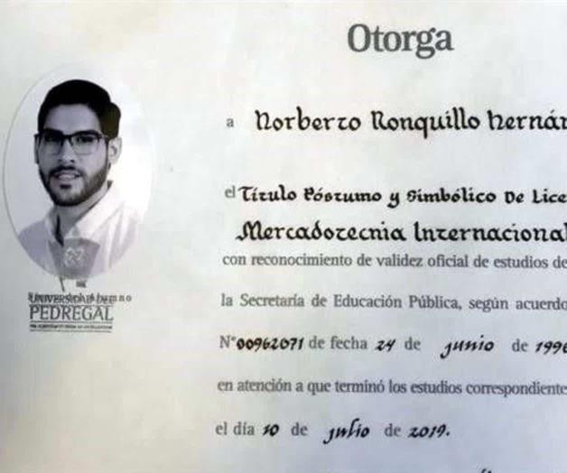 Entregan diploma póstumo a Norberto