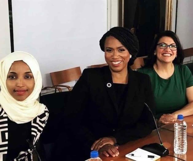 ‘Váyanse del país’