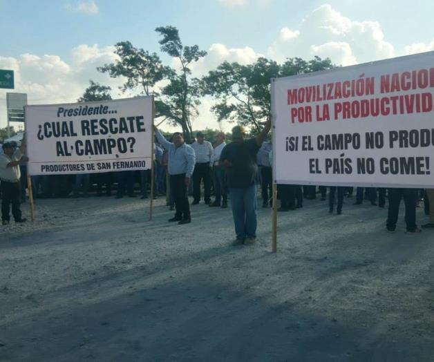 Cierran productores cruce comercial de puente internacional Nuevo Progreso