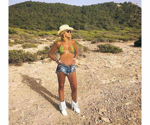 Critican a Adela Micha en redes