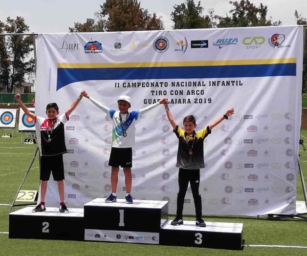 Vuelven arqueros con medallas del Nacional