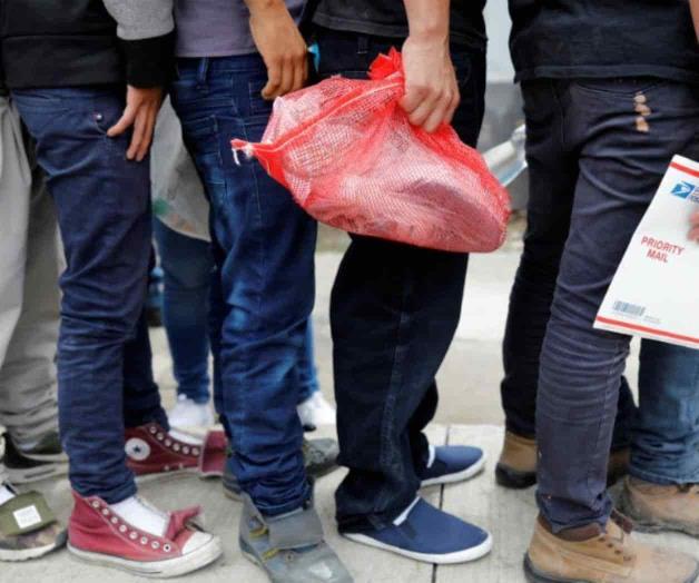 Deportan 3 mil migrantes al mes por Nuevo Laredo Deportan 3 mil migrantes al mes por Nuevo Laredo