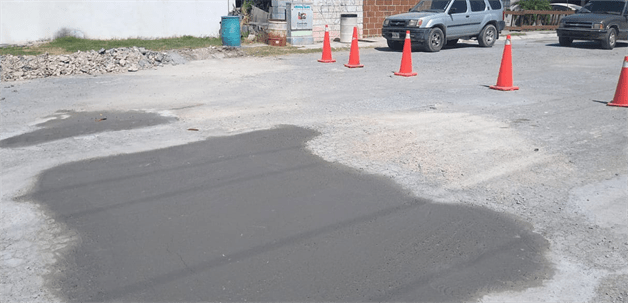 Anuncian más obras para fraccionamiento. Llevan cabo bacheo hidráulico en el del Río