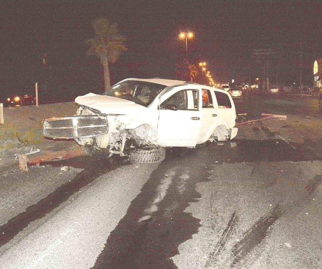 Destrozan camioneta en camino a R. Bravo Destrozan camioneta en camino a R. Bravo