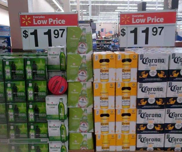 Prohibirán la venta de licor en Walmart