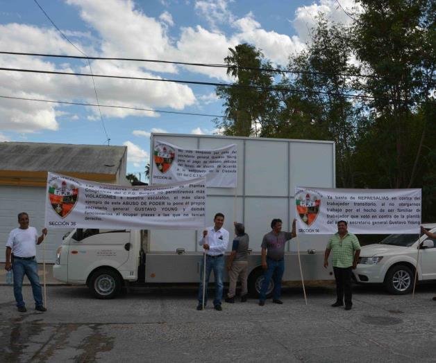 Acusan los petroleros represiones laborales