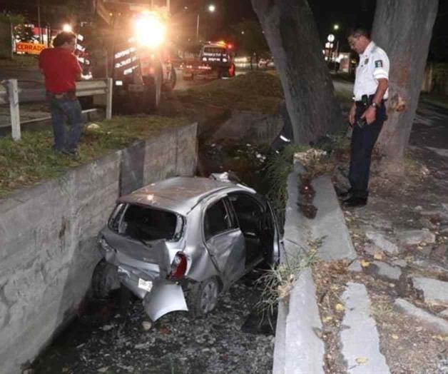 Jóvenes arman riña campal en antro de Monterrey; hay 2 heridos