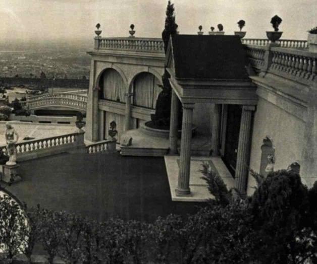 Así era El Partenón, la célebre mansión de El Negro Durazo
