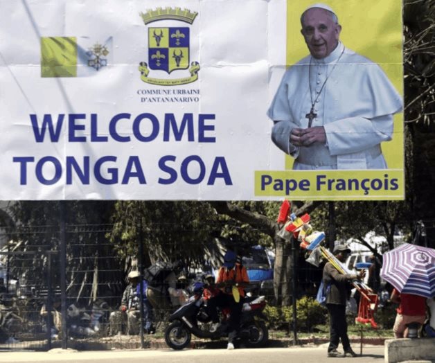 Papa denuncia la explotación de los recursos de Madagascar