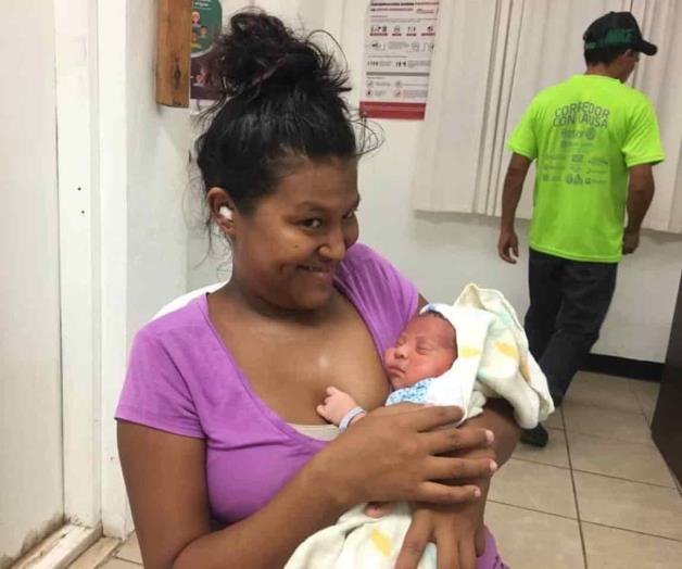 Ni embarazo conmueve a agentes de Migración