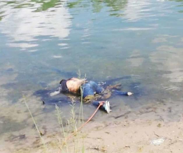 Flota ahogado en el Río Bravo Flota ahogado en el Río Bravo