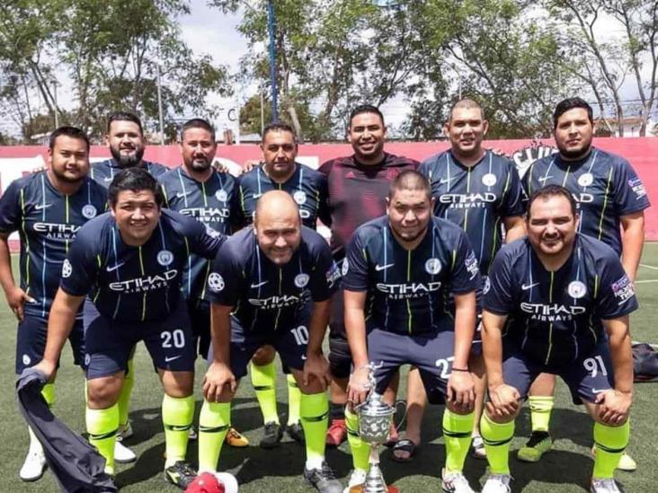 Inglaterra FC se lleva la Recopa Inglaterra FC se lleva la Recopa