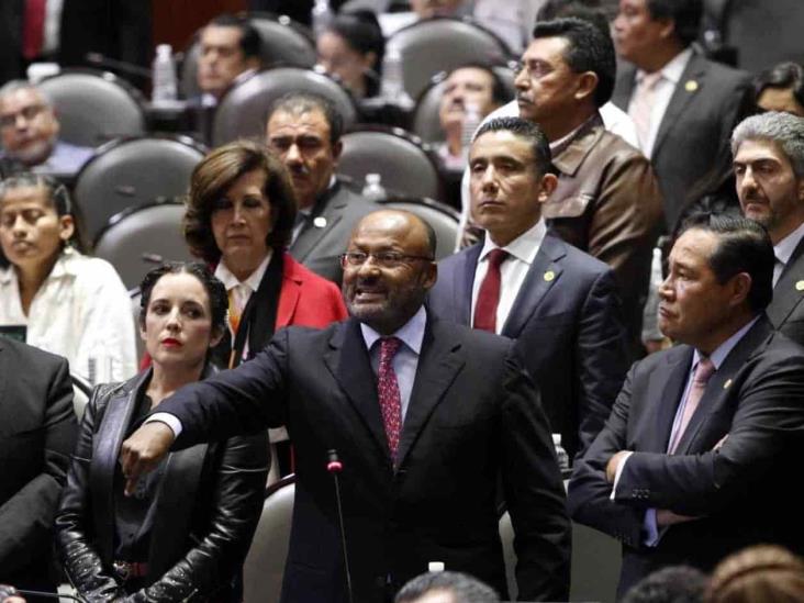 Justifica PRI su voto contra de Ley CNTE Justifica PRI su voto contra de Ley CNTE