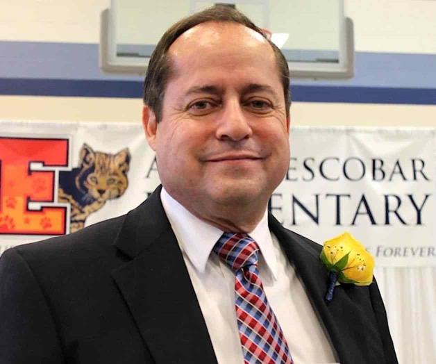 Imponen nombre de Daniel King a campus universitario Imponen nombre de Daniel King a campus universitario