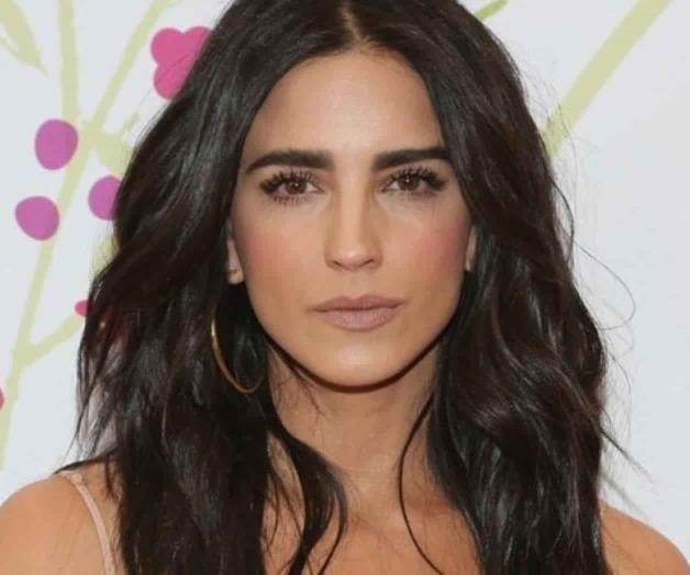 Se la cobran a Bárbara de Regil