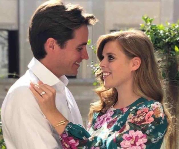 Boda real  en puerta