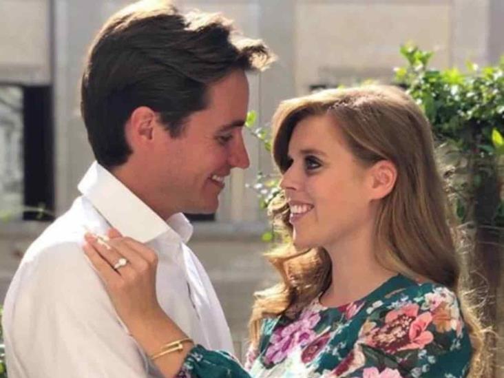 Boda real en puerta Boda real en puerta