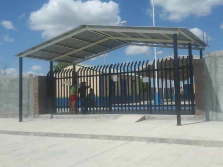 Demandan construir escuela secundaria Demandan construir escuela secundaria