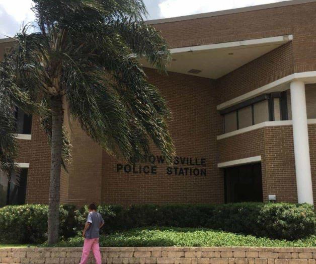 Una taza de café une a la Policía con la comunidad