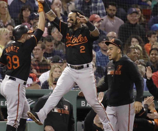 Gana Orioles primero de la serie a Boston Gana Orioles primero de la serie a Boston