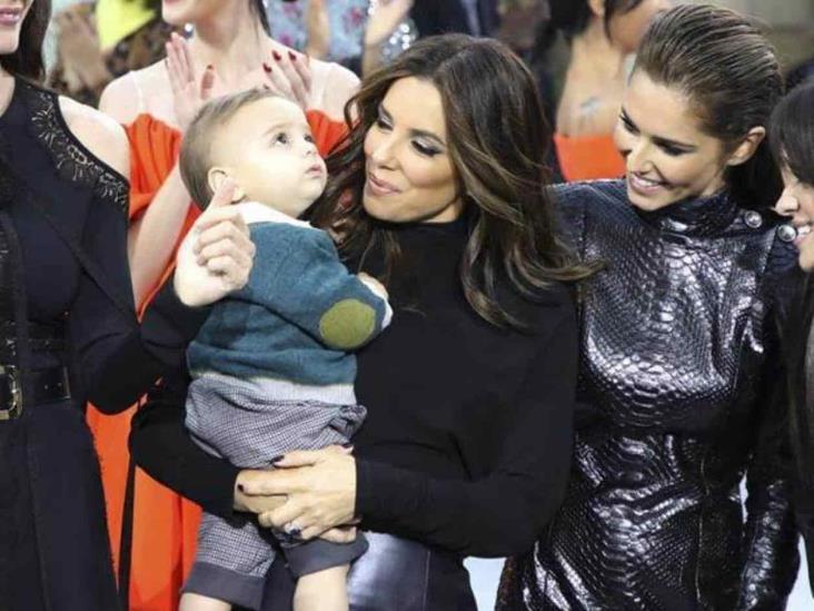 Presume a hijo en pasarela Presume a hijo en pasarela