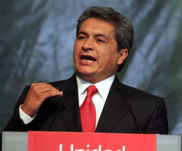 Hunden a Yarrington sus socios y amigos