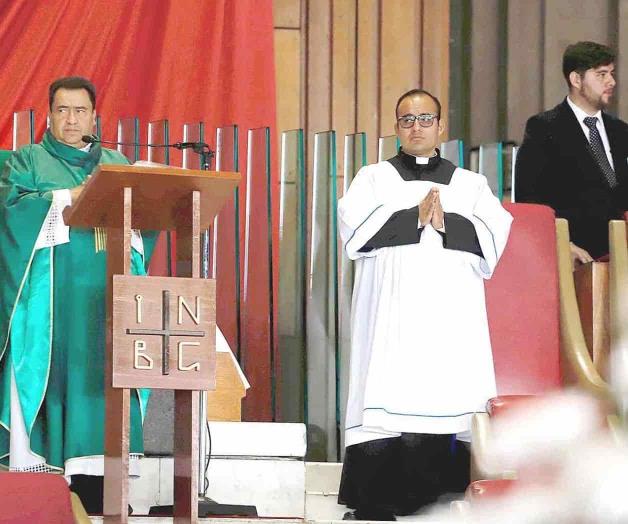 Acercan nuevas diócesis a obispos a parroquias