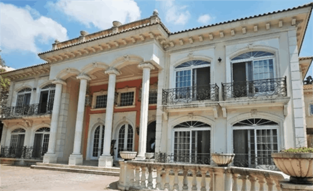 Paraísos y mansiones, las otras casas de los narcos en México
