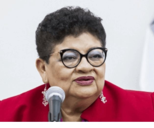 Elogia AMLO a ‘fiscal carnal’ de Sheinbaum