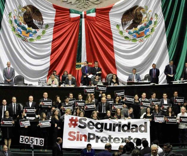 Piden diputados renuncie Durazo Piden diputados renuncie Durazo