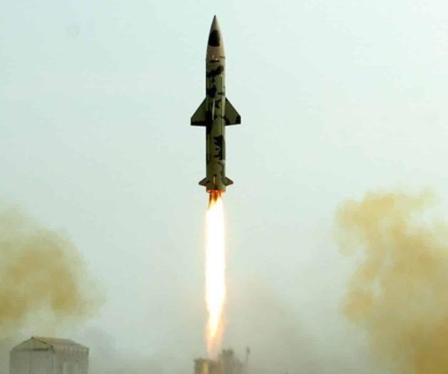 India lanza con éxito dos misiles con capacidad nuclear