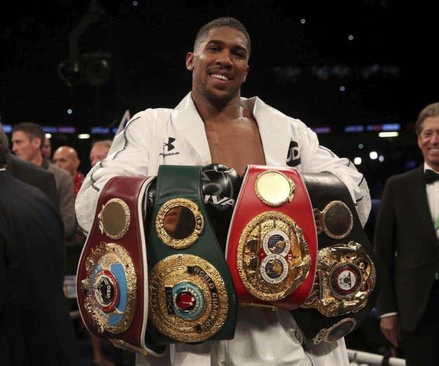 ¡Quiere  sus títulos de vuelta!