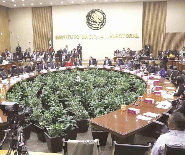 Recorte al INE, ‘el más grande de la historia’