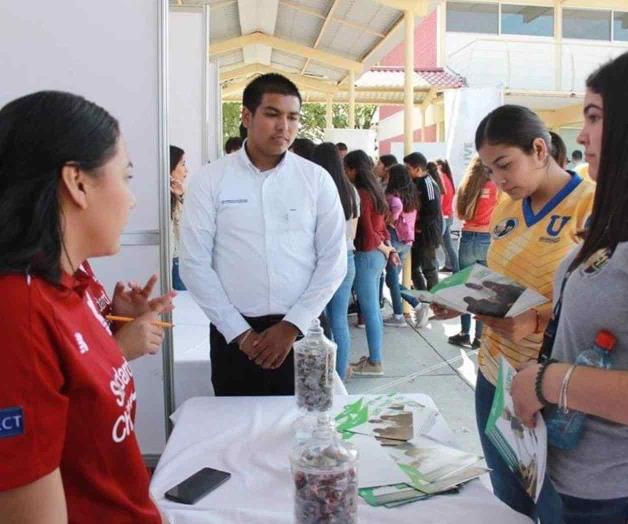 Resulta un éxito la ‘Feria Universitaria’