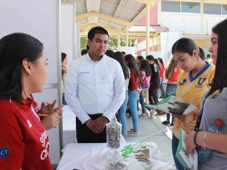 Resulta un éxito la ‘Feria Universitaria’ Resulta un éxito la ‘Feria Universitaria’