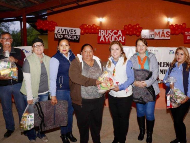 Llevan ‘Acciones por tu colonia’ a El Cadillo Llevan ‘Acciones por tu colonia’ a El Cadillo