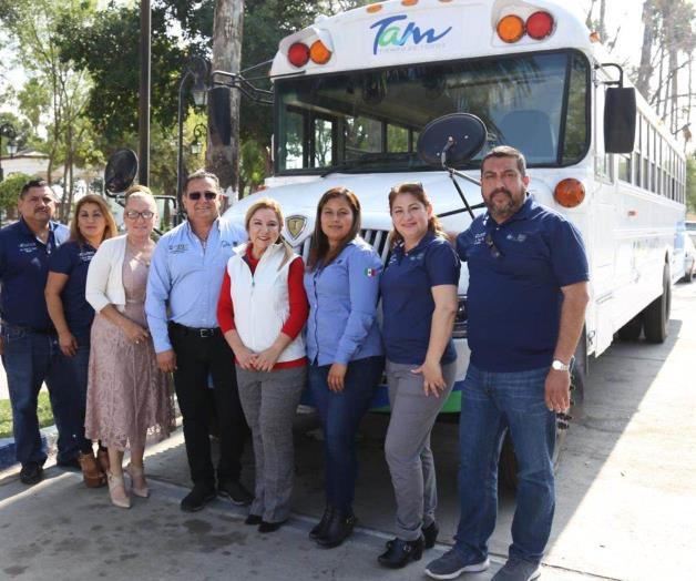 Cumple el gobernador a Camargo Cumple el gobernador a Camargo