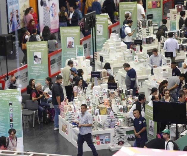 Critican desde la FIL a la 4T Critican desde la FIL a la 4T