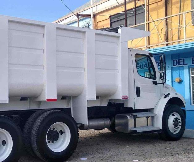 Asignan 2 camiones a III Unidad del 026