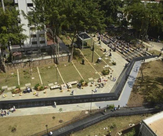 Colombia abre memorial donde había edificio de Pablo Escobar