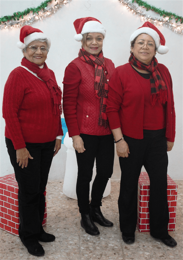 Piden posada y rompen piñata Piden posada y rompen piñata